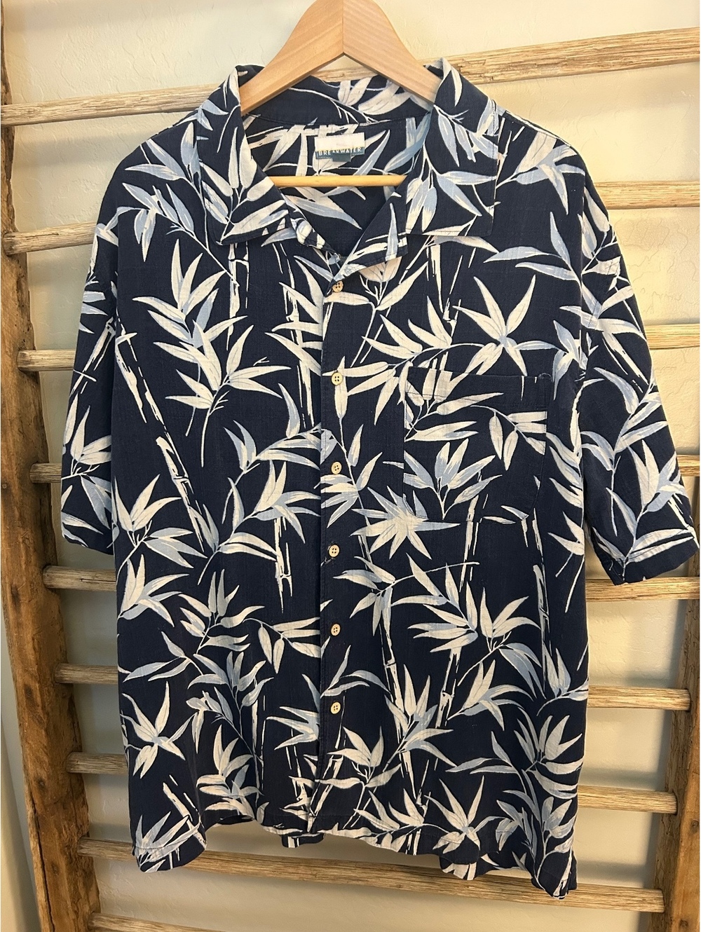Breakwater XL Navy Blue and White Silk Hawaiian Shirt Vtg